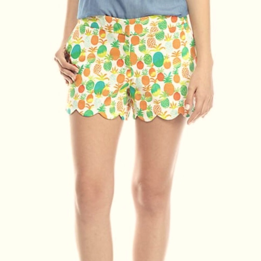 Crown & Ivy Scallop Hem Pineapple Print Shorts 8